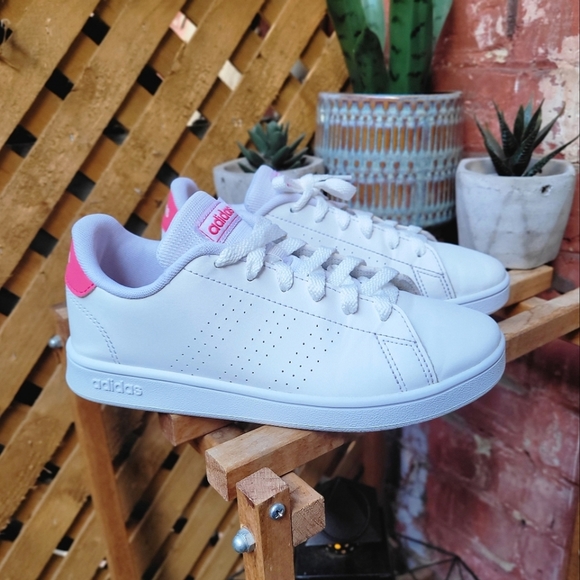 Adidas Advantage - Picture 1 of 12
